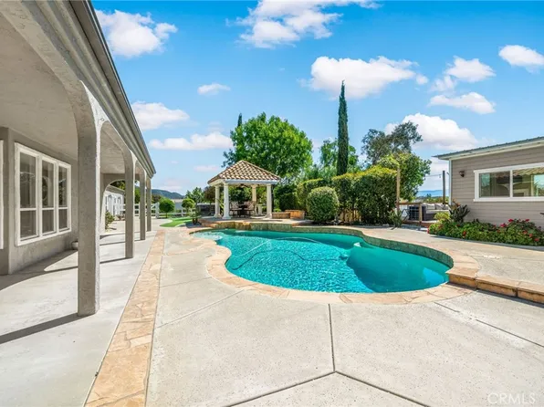 32875 Galleano Ave, Winchester, CA 92596