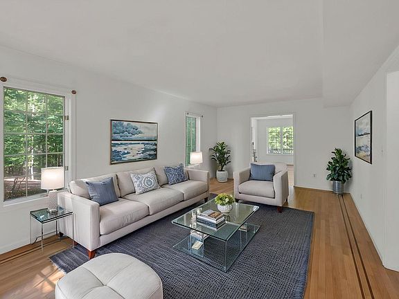 5th image of 255 Homestead Ln