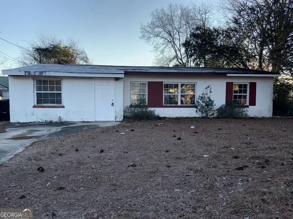 202 Elmwood St, Warner Robins, GA 31093