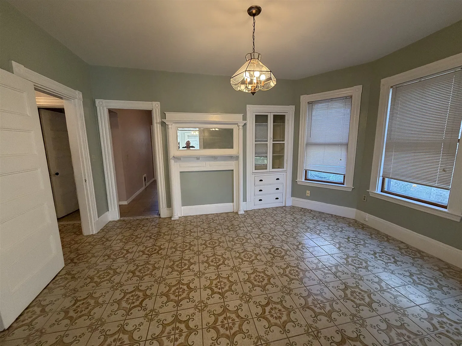 2 bed, 1000 sqft, $2,800 — Photo 2