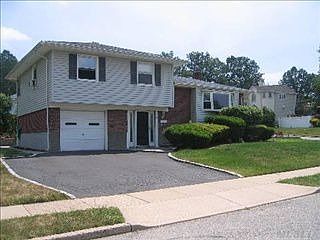 1st image of 71 Stephen Dr