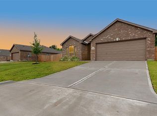 1714 Wandering Hills Rd, Conroe, TX 77304