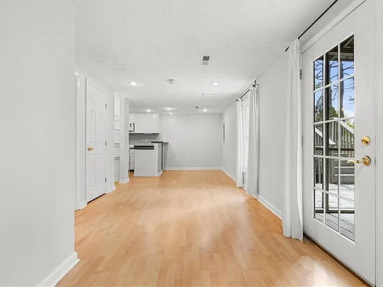 11190 Abbotts Station Dr — Photo 22