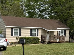 2803 Manchester Dr, Prince George, VA
