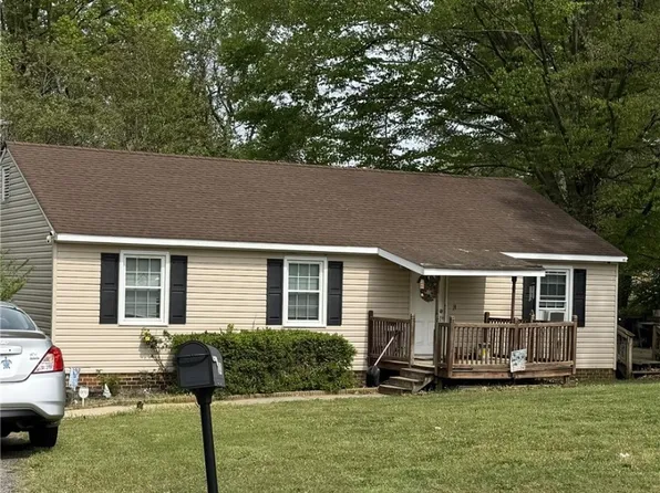 2803 Manchester Dr, Prince George, VA 23875