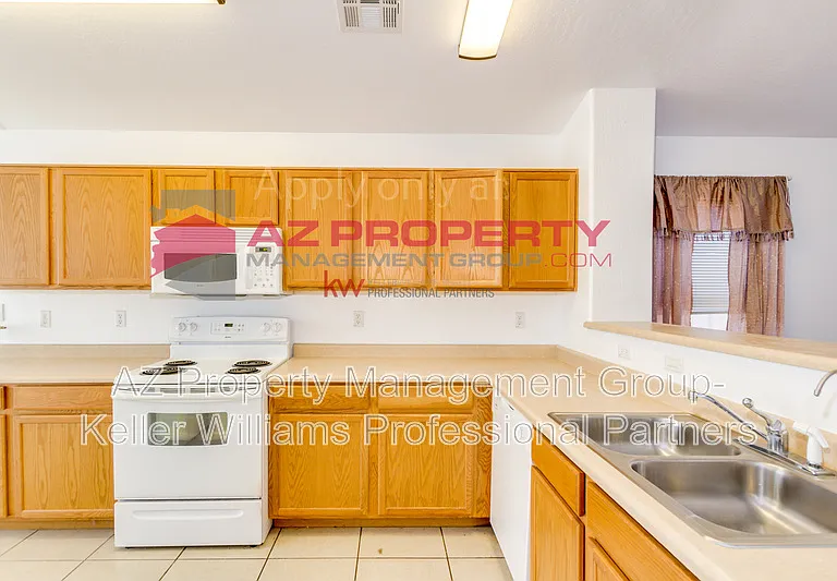 18140 W Mission Ln — Photo 10
