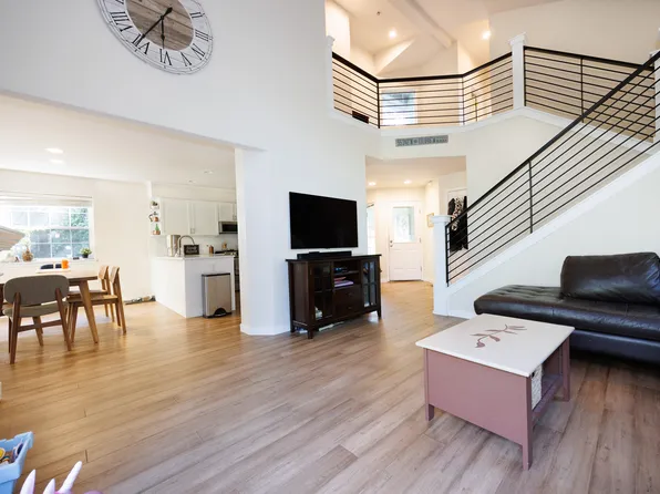 1416 Saint Paul St, Bellingham, WA 98229