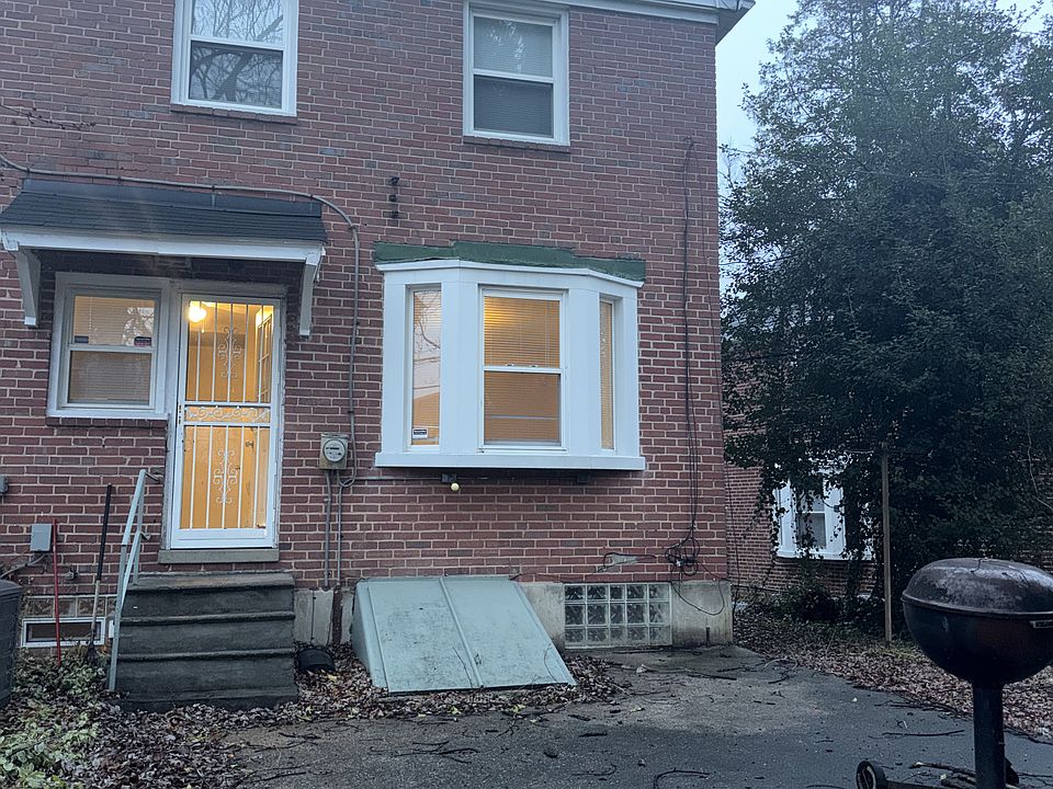 2nd image of 1615 Pentwood Rd