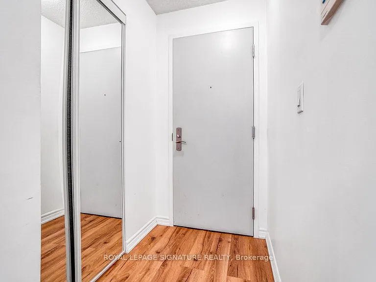 761 Bay St #1914 — Photo 14