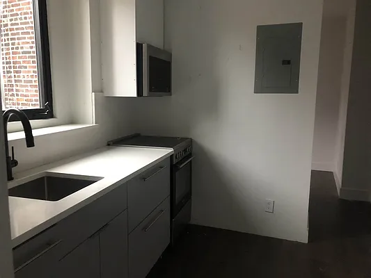 Rented by Besen Partners, LLC | media 37