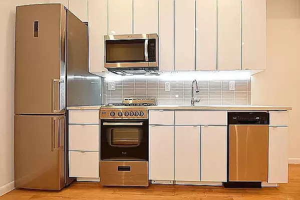 Rented by Buchbinder & Warren | media 14