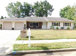 12 8th Ave, Monroe Township, NJ 08831