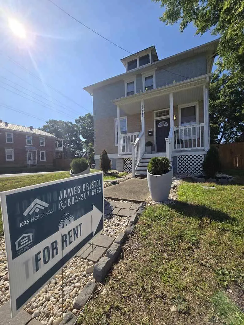 2 bed, 1000 sqft, $1,495 — Photo 1