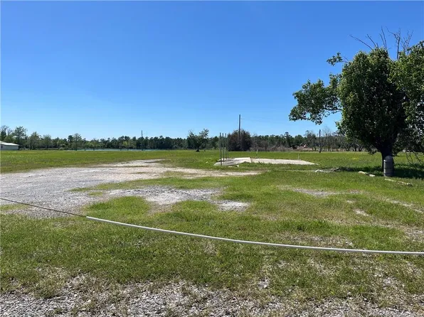 2004 Evergreen Rd, Westlake, LA 70669