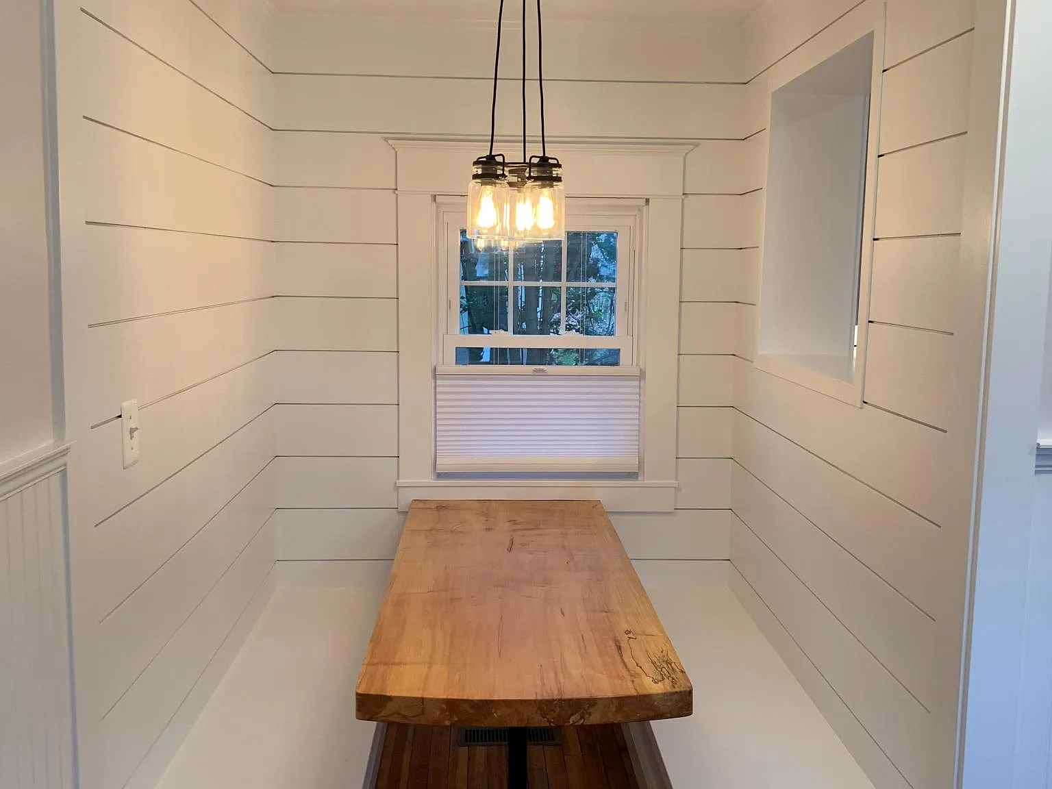 222 Newburg Ave — Photo 3