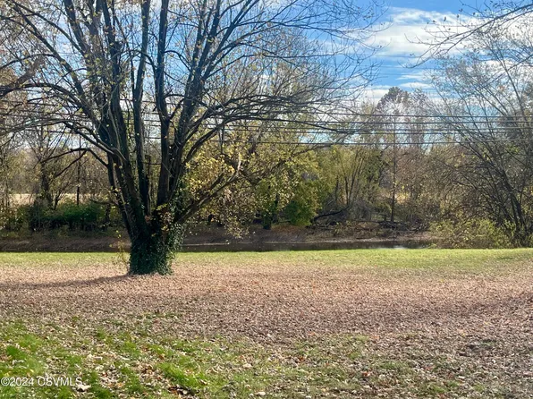 819-821 N Market St, Selinsgrove, PA 17870