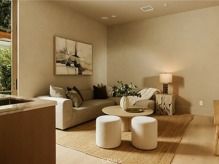 4940 Hesperia Ave — Photo 15