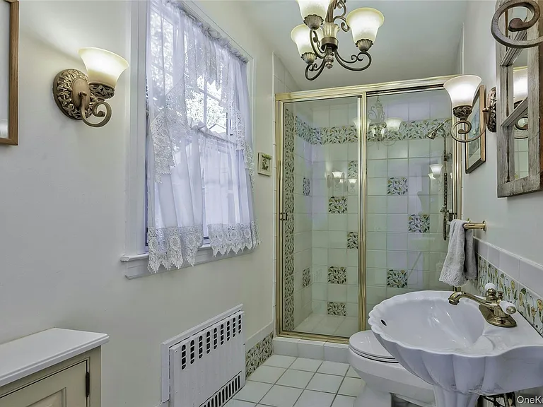 14 Buckingham Pl — Photo 25