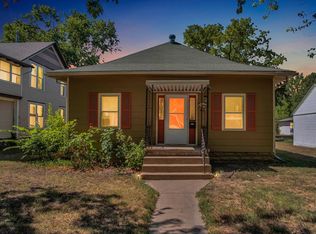 411 Santa Fe St, Halstead, KS 67056