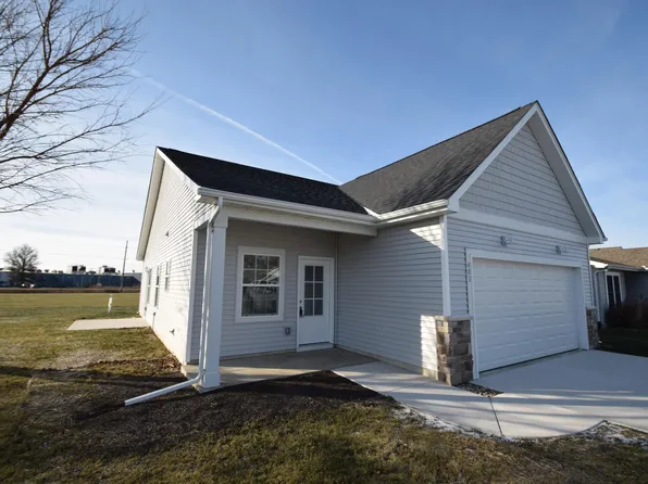 483 Blackstone Ct, Kouts, IN 46347