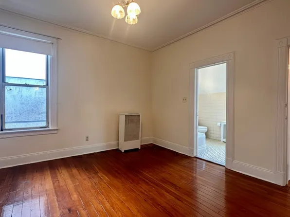 14-28 Astoria Park South image 13 of 29