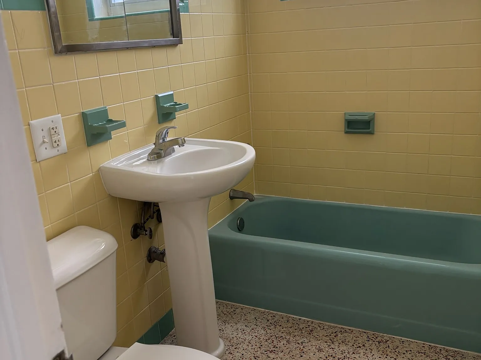 Coral Park Apartments LLC - 21 — Photo 4