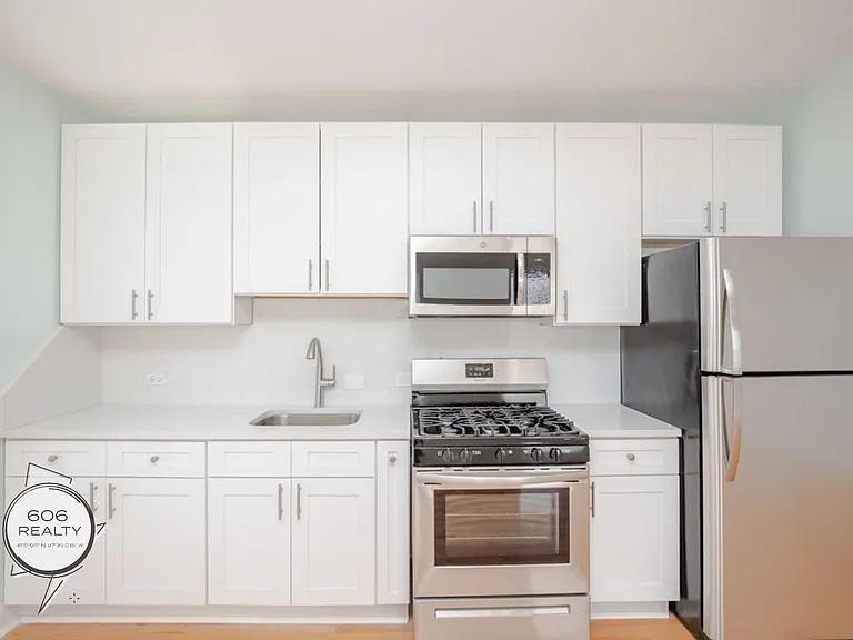 Updated Belmont Gardens Apts Available! — Photo 2