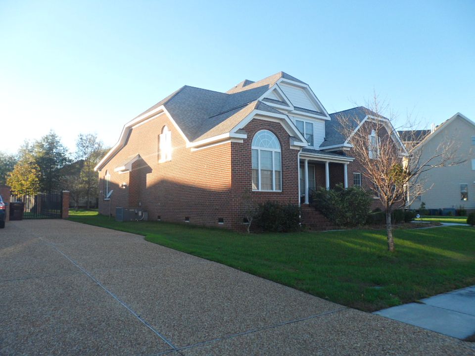 2nd image of 314 Paradisio Way