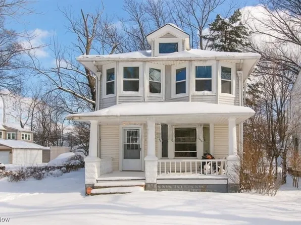 855 Roanoke Rd, Cleveland Heights, OH 44121