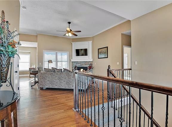 3rd image of 17218 Feather Ln