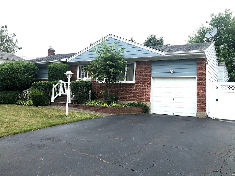 299 Linden Street, Massapequa Park, NY 11762 Zillow
