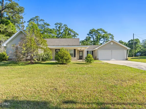 1050 1st Ave, Graceville, FL 32440