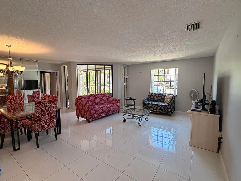 5136 Floria Dr #G — Photo 5