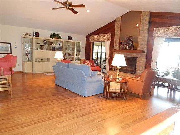 4th image of 5040 Lake Pierce Dr