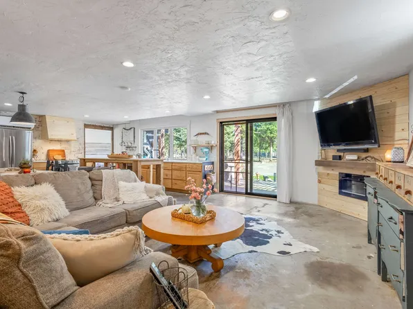 52900 Sunrise Blvd, La Pine, OR 97739