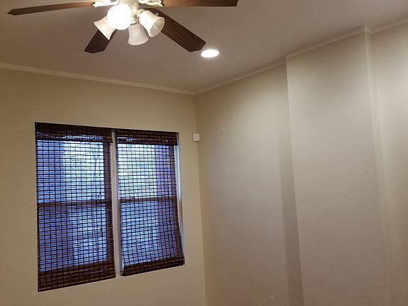3rd image of 10505 S Corliss Ave