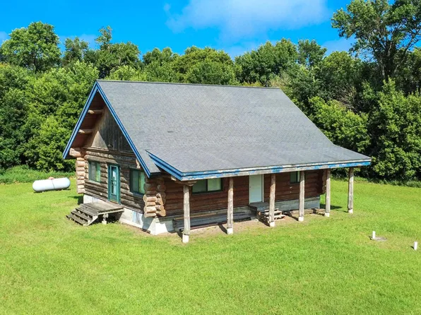 51253 120th St, Cosmos, MN 56228