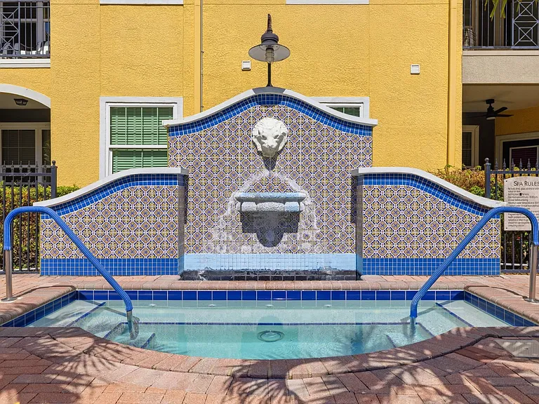 Unit Photo