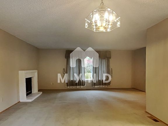 4th image of 10716 NE 20th Ct