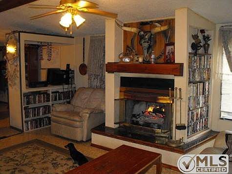 3rd image of 11148 Tanglewood St