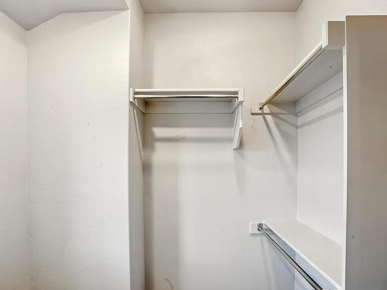 6441 Iron Horse Blvd — Photo 18