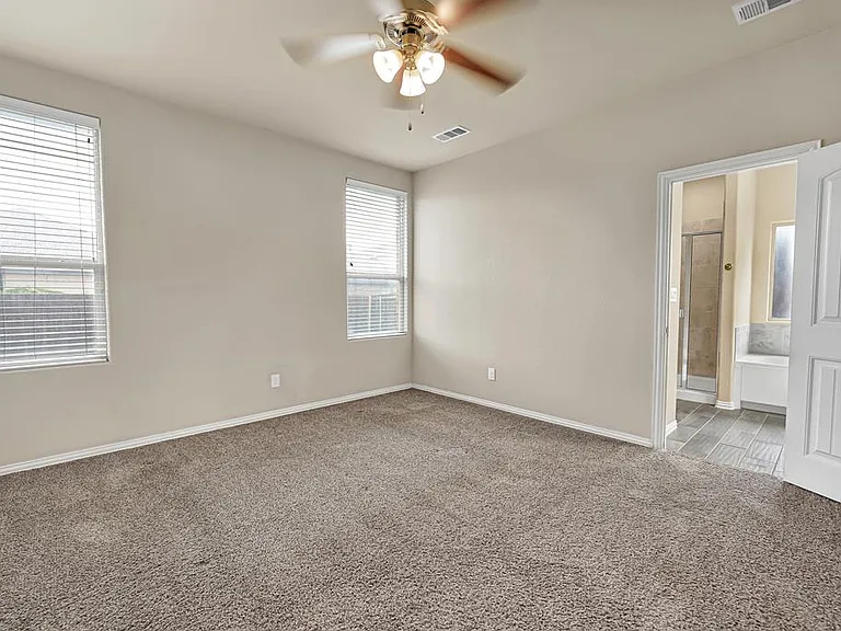 6711 Hall Of Fame Blvd — Photo 14