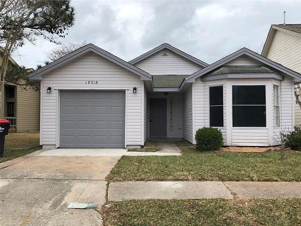 1st image of 19519 Shady Bank Dr