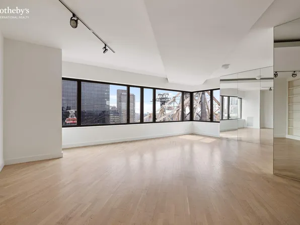 425 East 58th Street image 2 of 10