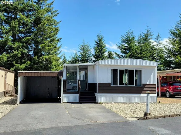 2310 Driftwood Ln, Coos Bay, OR 97420