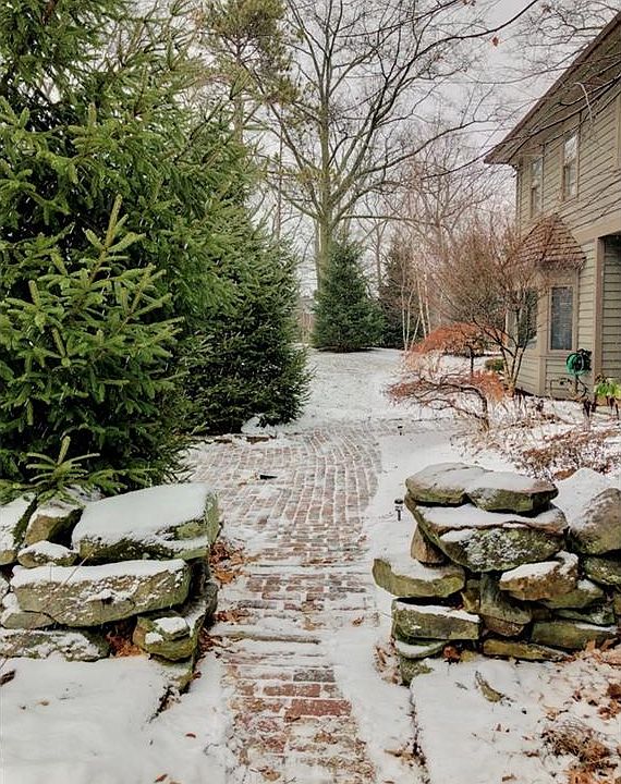 744 Sunnyside Ave, Akron, OH 44303 | Zillow