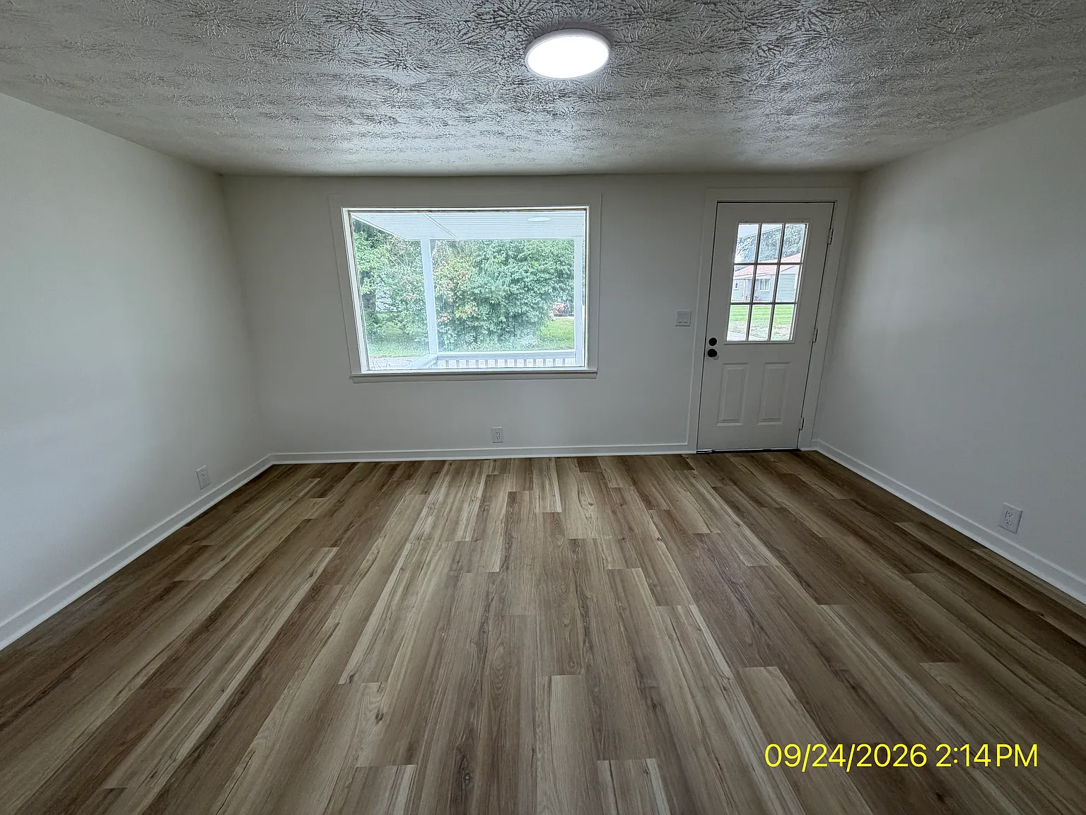 3 bed, 1107 sqft, $1,300 — Photo 2