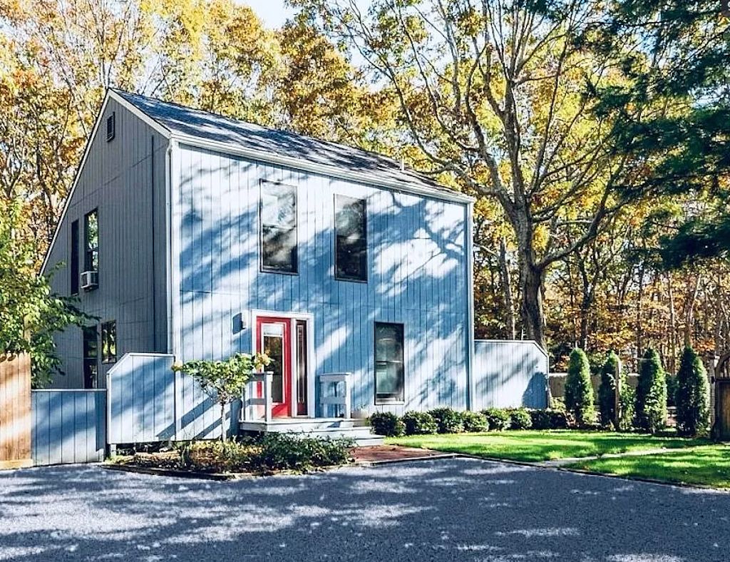 32 Hildreth Pl, East Hampton, NY 11937 Out East