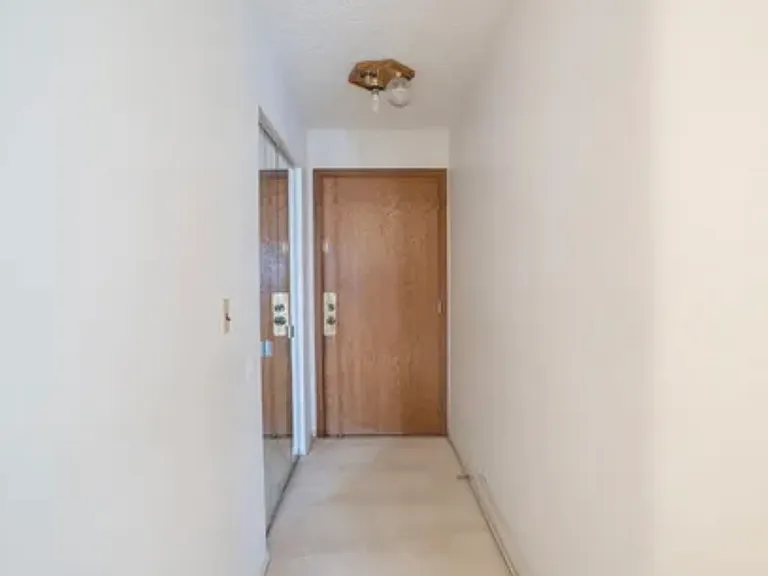 15 Farewell Ave — Photo 6