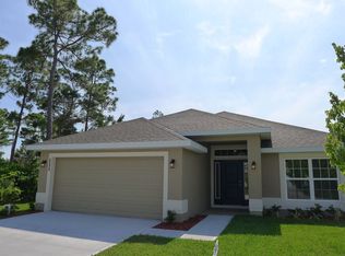 111 Briarcliff Cir, Sebastian, FL 32958